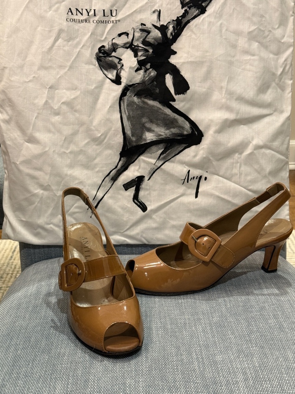 Anyi Lu Patent Leather Peep Toe Couture Comfort - Picture 2 of 8